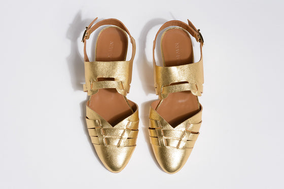 FEDORA Golden Closed Toe Sandal