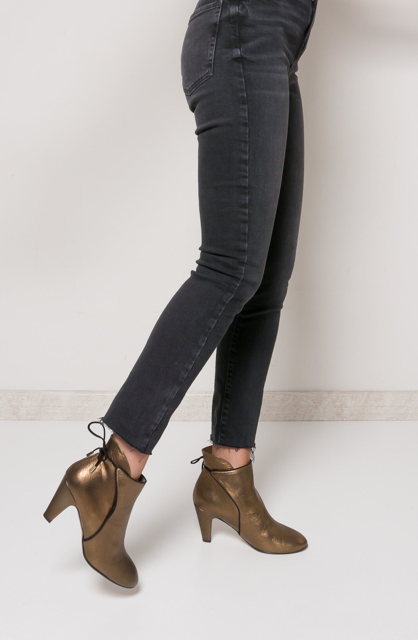 FLORENCE Metal Copper Leather Bootie