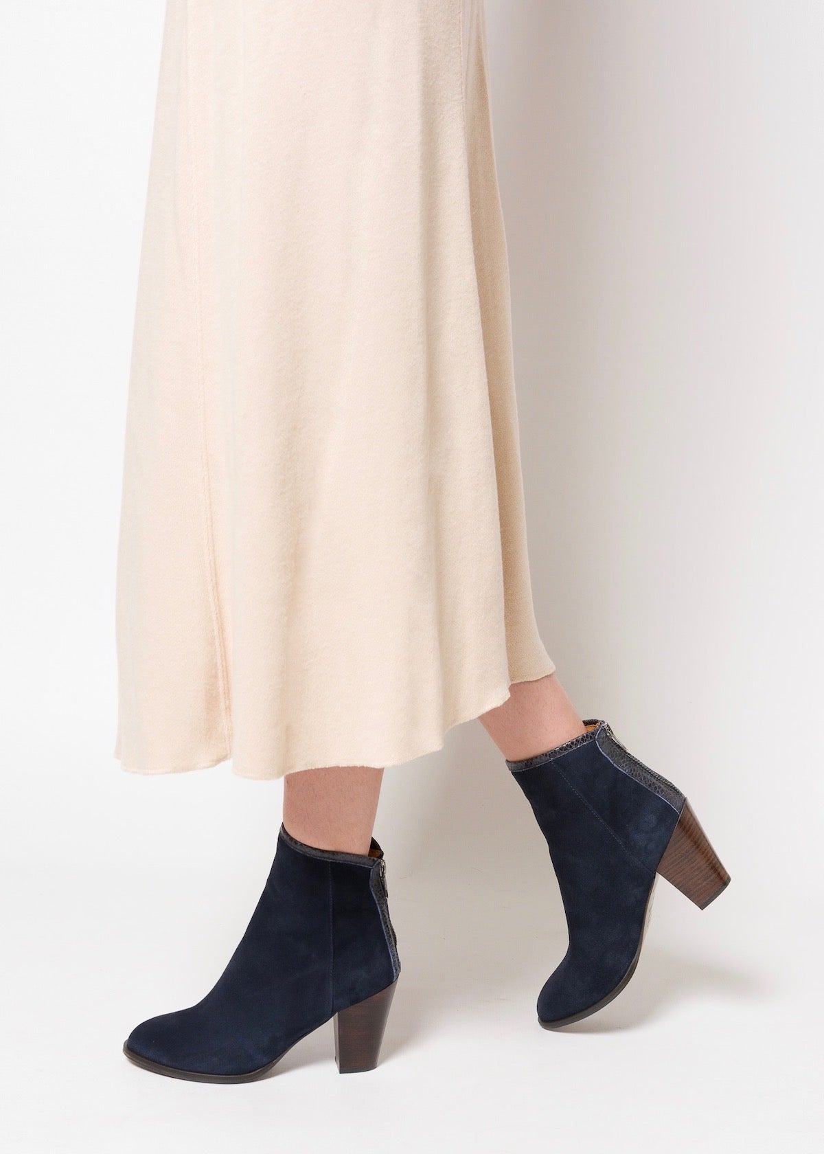 ORSON Velour Navy Boots